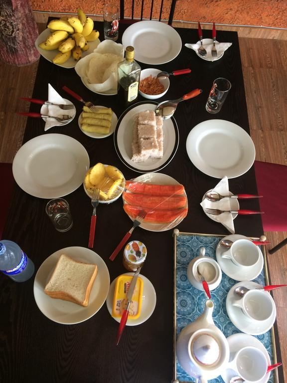 V Cabanas & Yala Safari Place Тисамахарама Екстериор снимка
